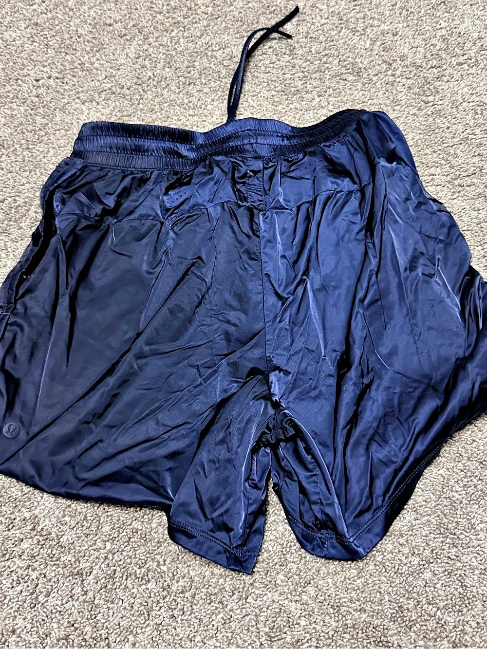 lululemon Athletic Shorts in Blue Size Xtra Small 5 inch Linerless